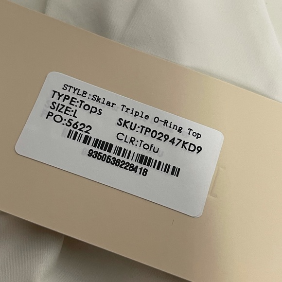 Meshki Skylar Croptop - Picture 5 of 5